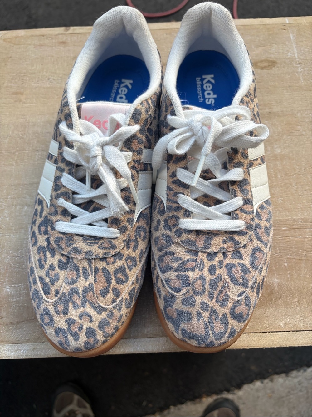 Keds Leopard Print Sneakers with White Stripes great condition size 8.5M women’s - Picture 6 of 7